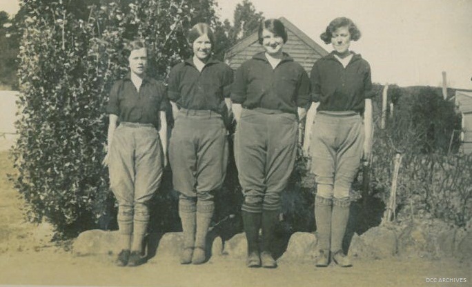 Dunedin Botanic Gardens Women Employees