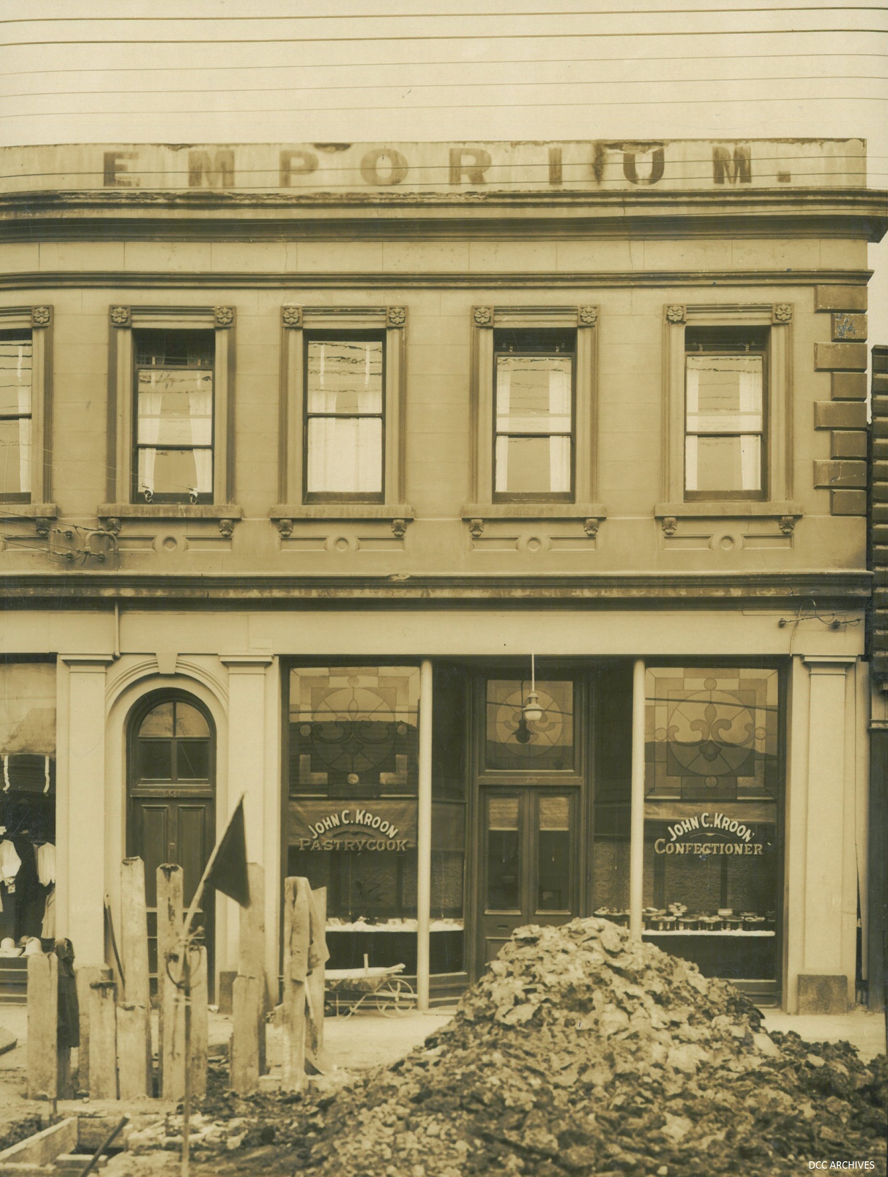 Northern Emporium, Corner Great King &amp; Dundas Streets