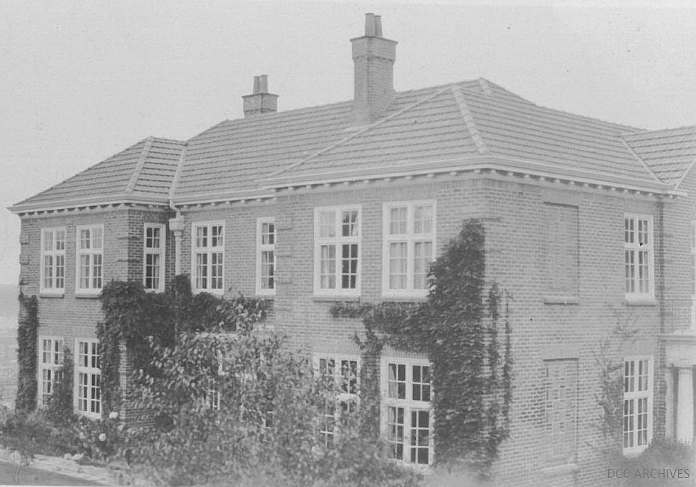 Mater Hospital, 19 Royal Terrace