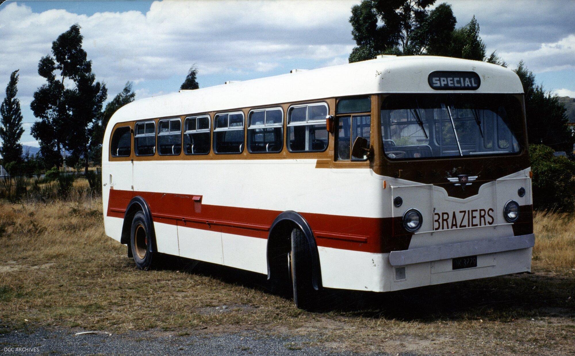 Braziers Bus