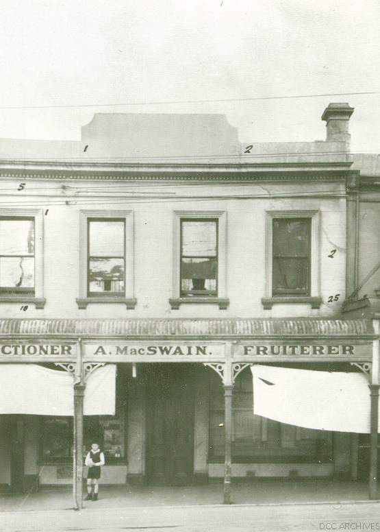 Main South Road Shops, Caversham