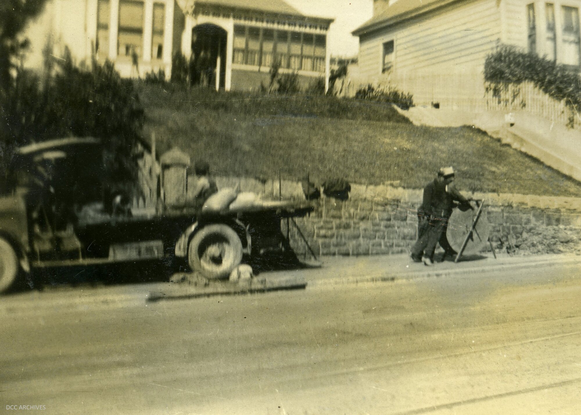 Cable Laying in Main South Road