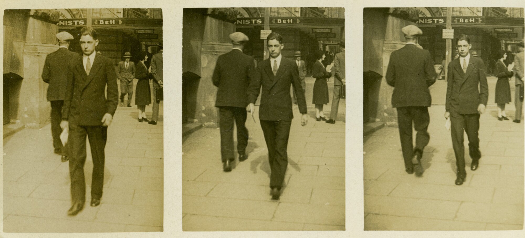 Pedestrians on Willis Street, Wellington