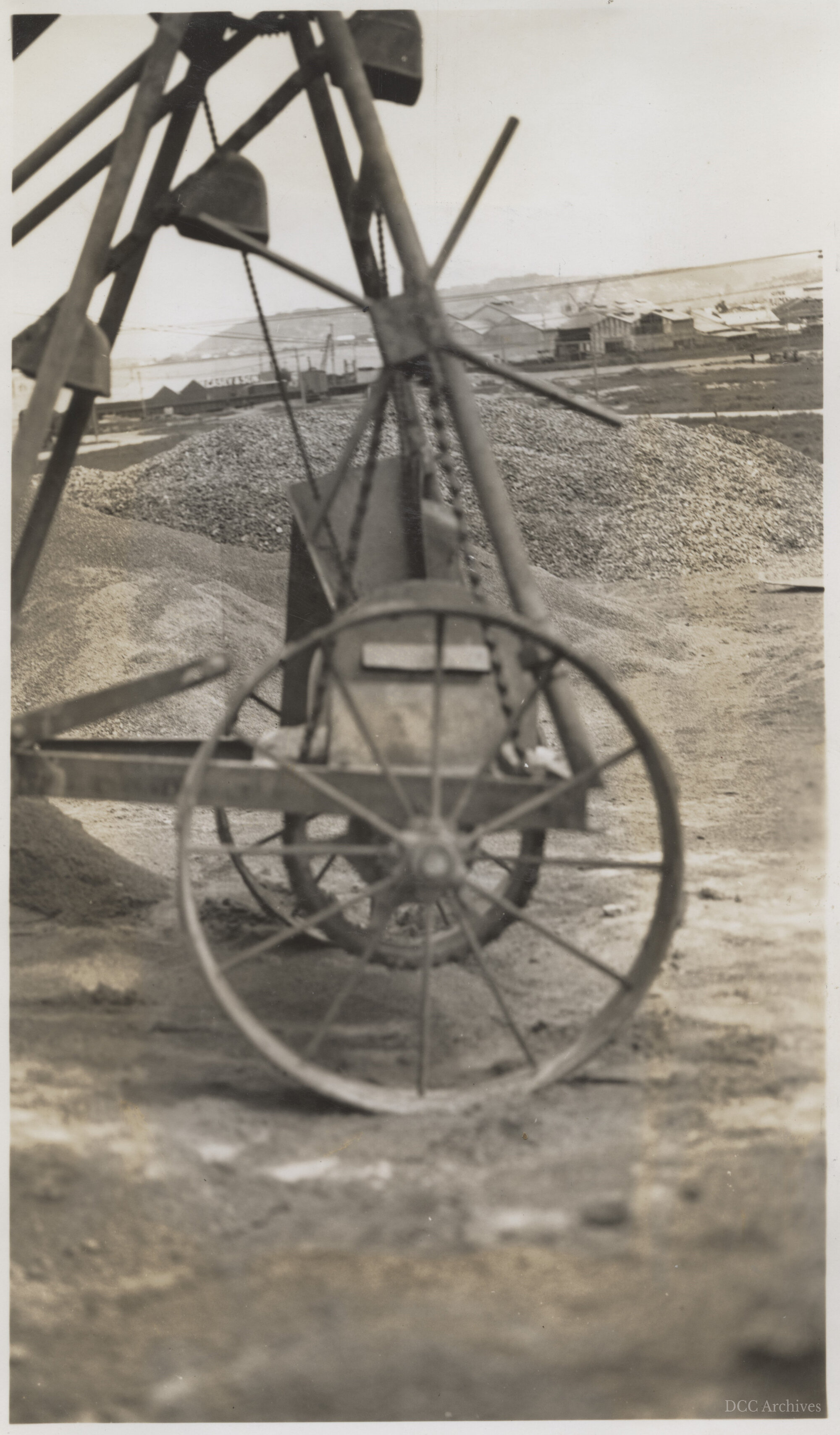 Details of Jeffrey Bucket Loader