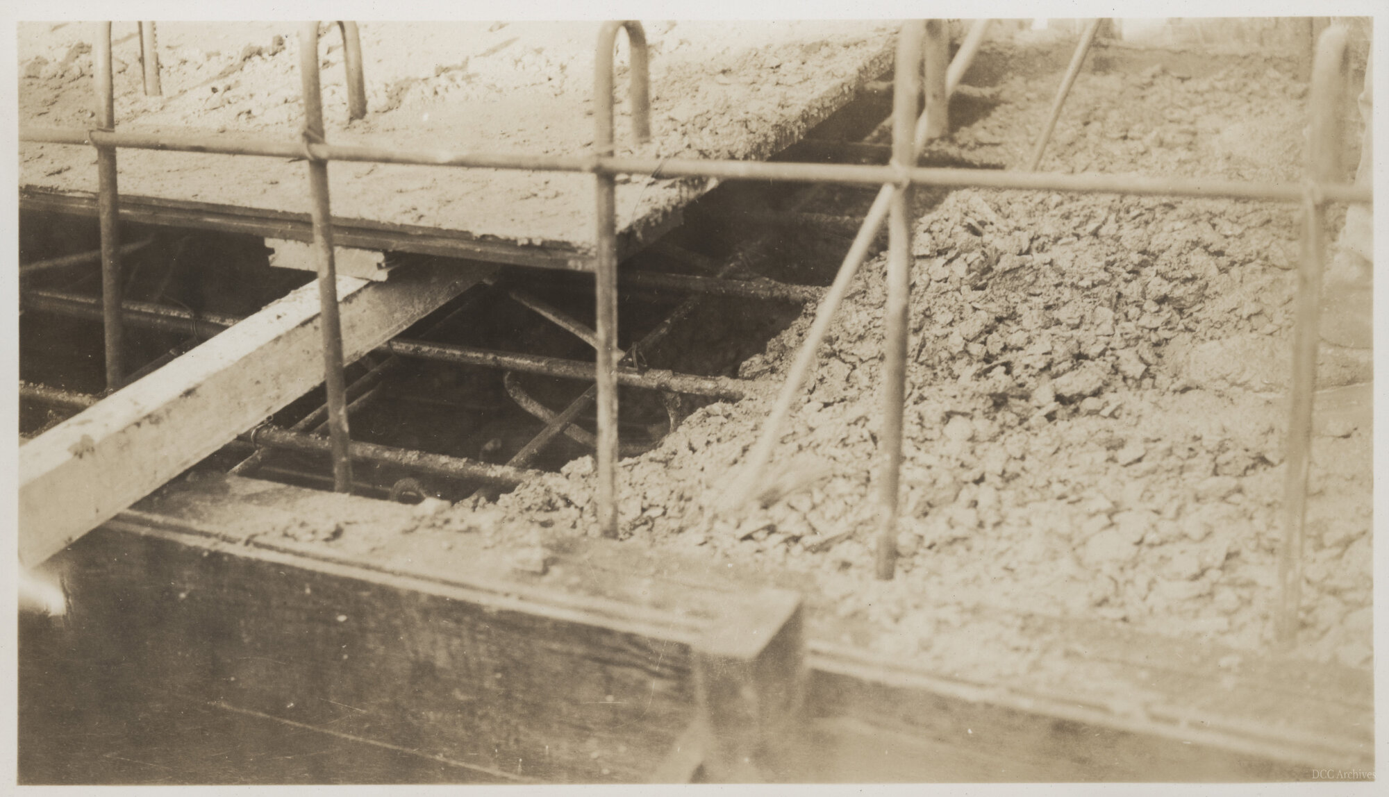 Anzac Avenue Bridge Construction
