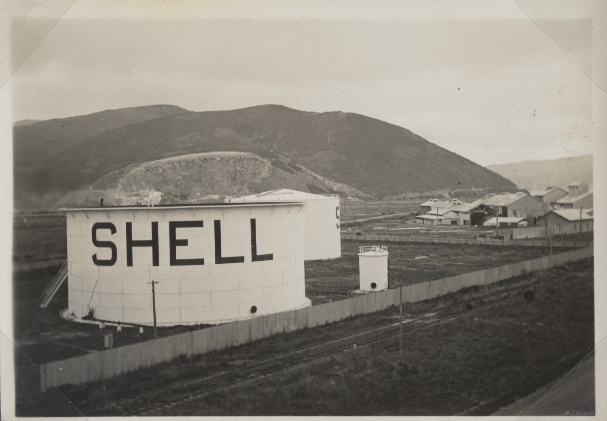 Shell Bulk Oil Store