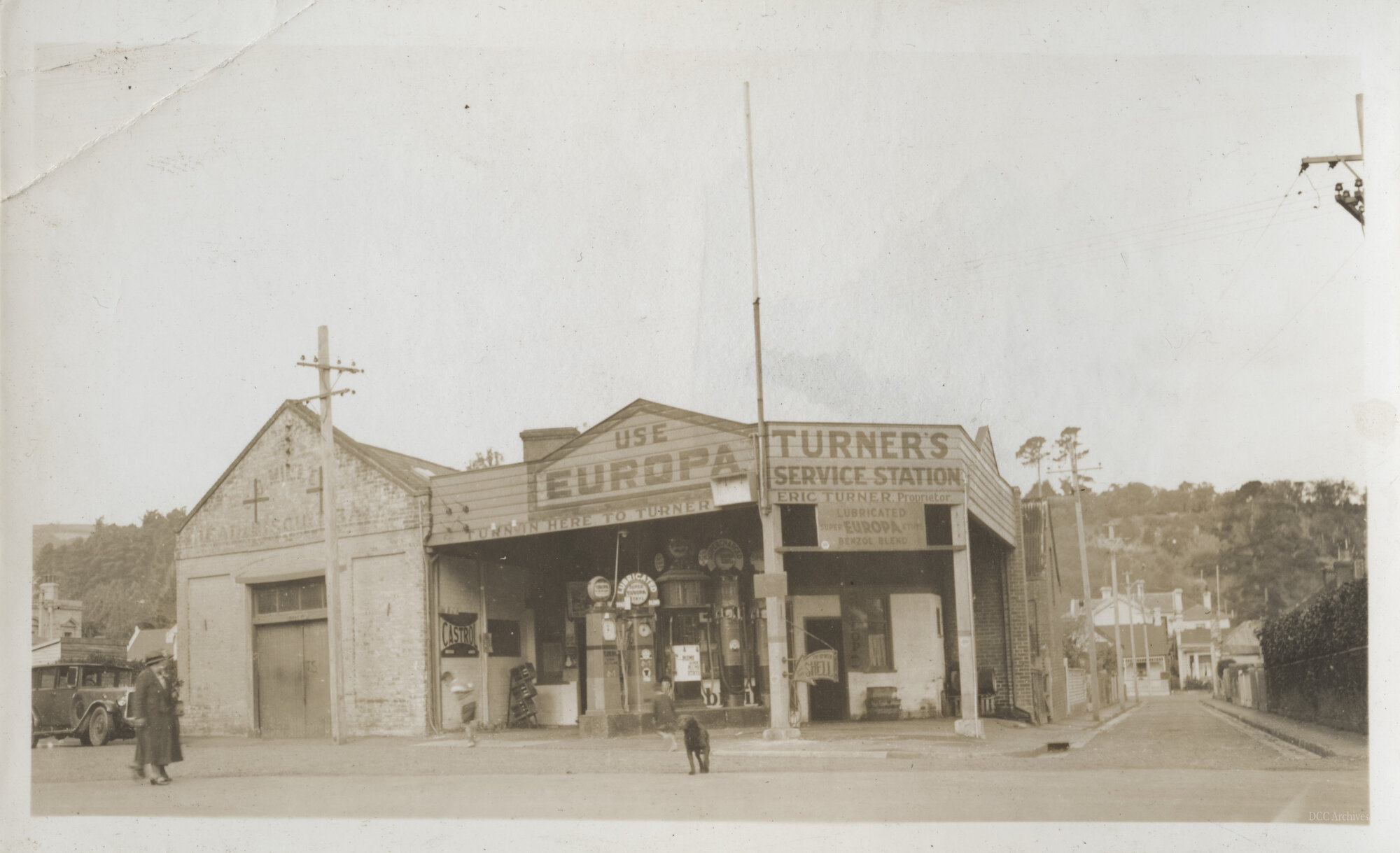 Turner's Service Station, North Dunedin
