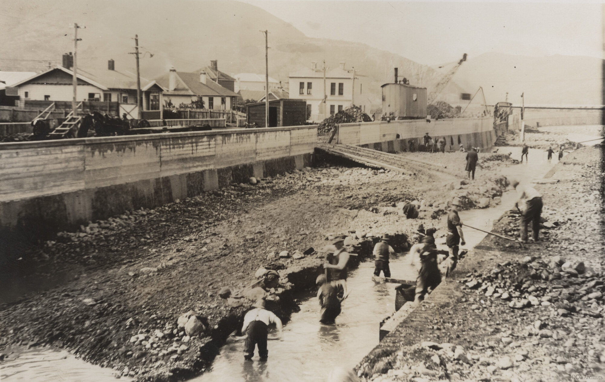Cleaning of Leith Channel after Flood