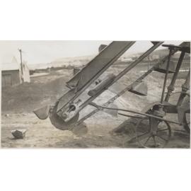 Details of Jeffrey Bucket Loader