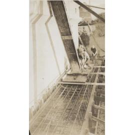 Anzac Avenue Bridge Construction