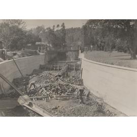 Constructing Weirs in Leith Channel